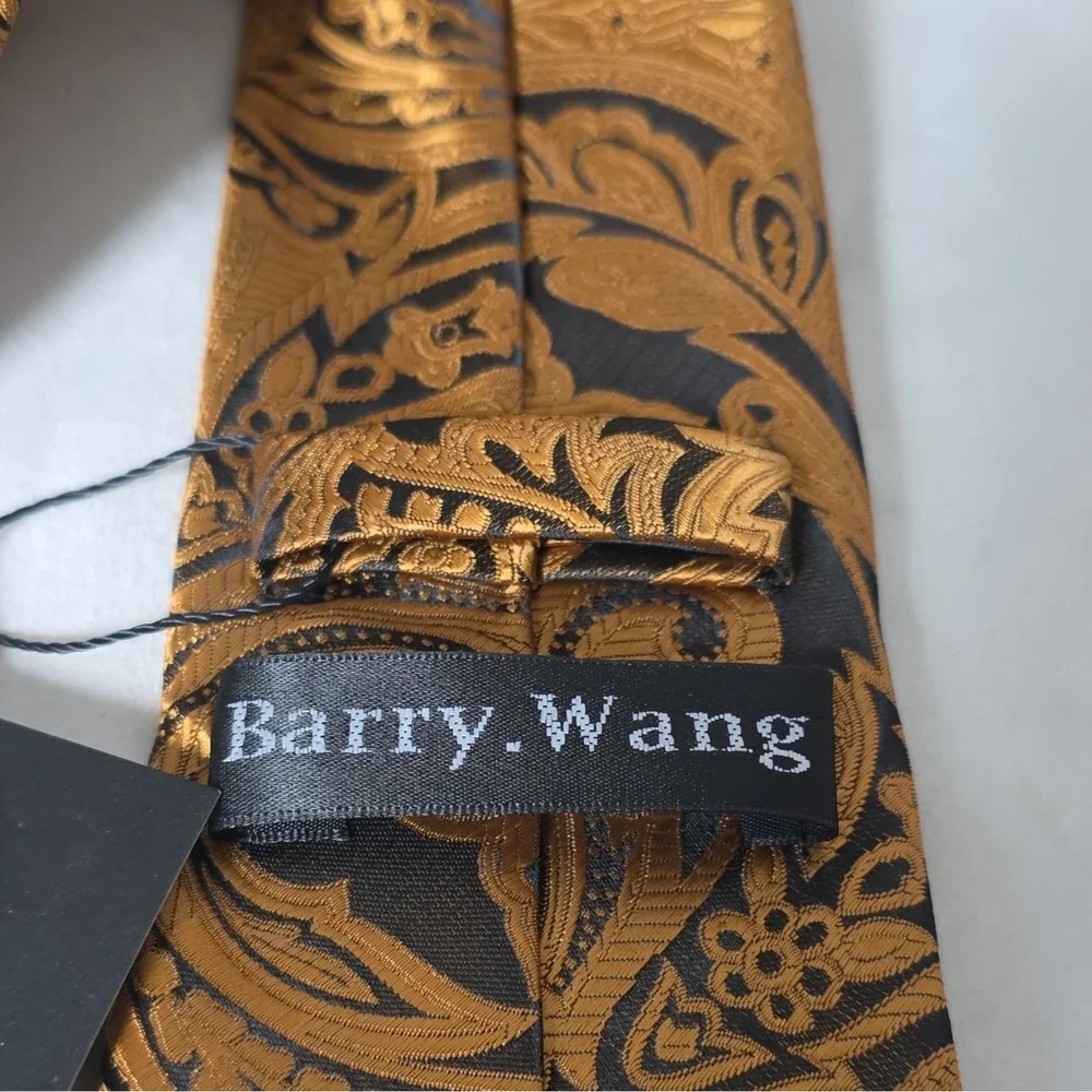 Barry.Wang Men's Gold & Black Paisley Woven 100% Silk Necktie Pointed Style